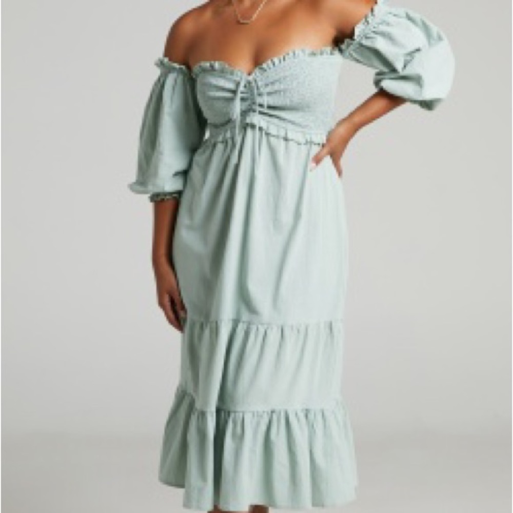 Showpo. Nikki MIDI Dress (size 6, M)